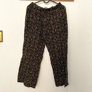 Urban outfitters, pull-on pants ankle length, women’s size xs, black brown